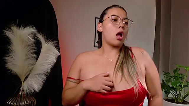 Zara Nova online show from 23, 4, 2026