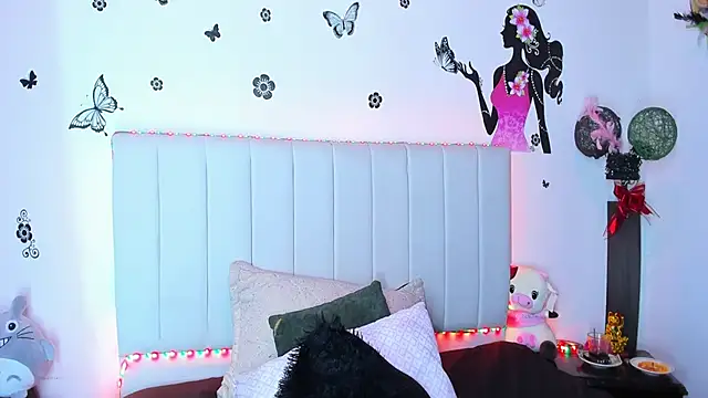 melani ferraraa  online show from 24, 2, 2026