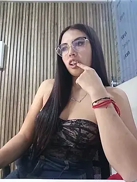 Valk submissive online show from 12, 4, 2026