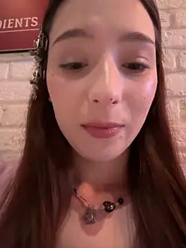 LilluKatten online show from 3, 2, 2026