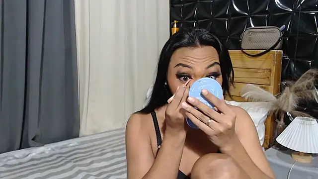 Snapshot of TheExoticJessa chatting on 4, 11, 2025 TheExoticJessa online show from 4, 11, 2025