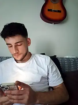 yasinesra757  online show from 28, 4, 2026