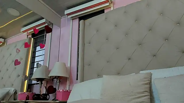 scarlett leblanc  online show from 17, 7, 2026