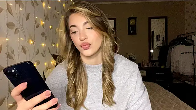 OrethaEredia online show from 21, 12, 2025