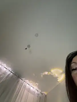 HotLdyllic online show from 24, 4, 2026