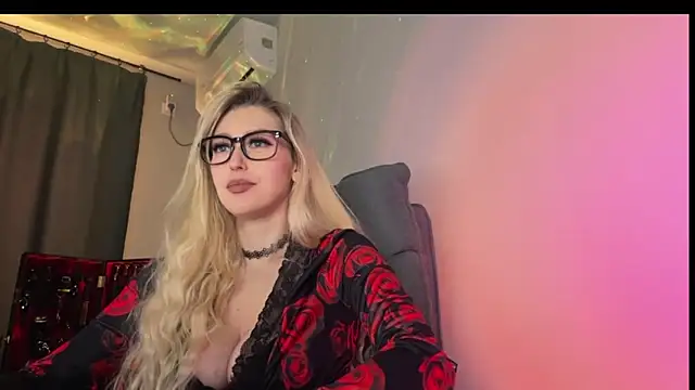 Snapshot of Liya_Liss chatting on 21, 3, 2026 Liya Liss online show from 21, 3, 2026