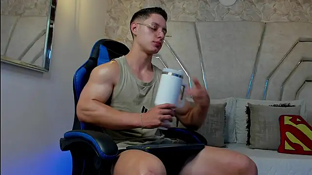 MAXTHOMSON online show from 29, 4, 2026