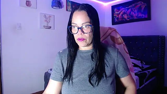 Snapshot of sofia_lopez70 chatting on 23, 11, 2025 sofia lopez70 online show from 23, 11, 2025