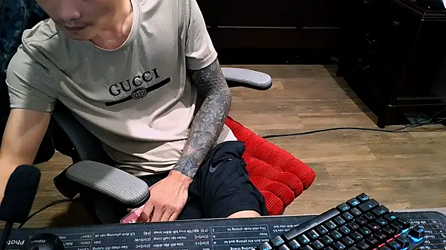 Snapshot of _lulu9999_ chatting on 30, 11, 2025 lulu9999 online show from 30, 11, 2025