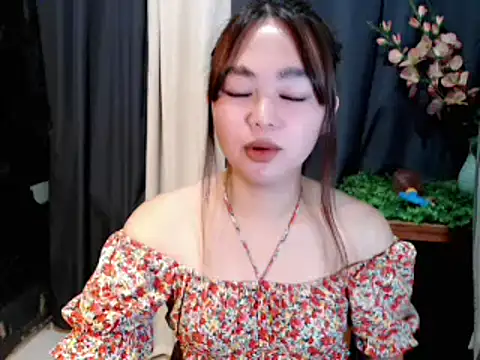 lustfullakim online show from 25, 4, 2026