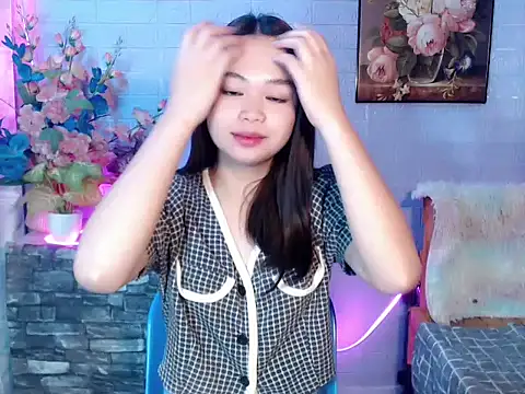 lustfullakim online show from 4, 6, 2026