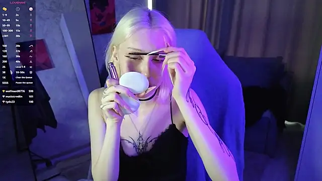 Snapshot of goth__tv chatting on 11, 11, 2025 goth tv online show from 11, 11, 2025