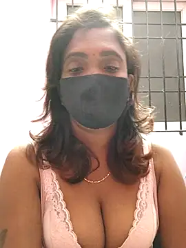 Snapshot of Queen-dhivya chatting on 16, 1, 2026 Queen-dhivya online show from 16, 1, 2026