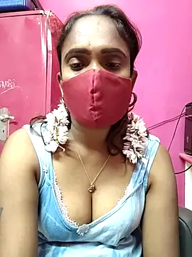 Snapshot of Queen-dhivya chatting on 14, 2, 2026 Queen-dhivya online show from 14, 2, 2026