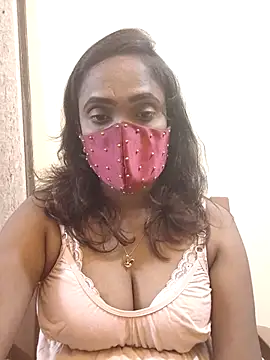 Snapshot of Queen-dhivya chatting on 19, 2, 2026 Queen-dhivya online show from 19, 2, 2026