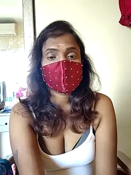 Snapshot of Queen-dhivya chatting on 4, 3, 2026 Queen-dhivya online show from 4, 3, 2026