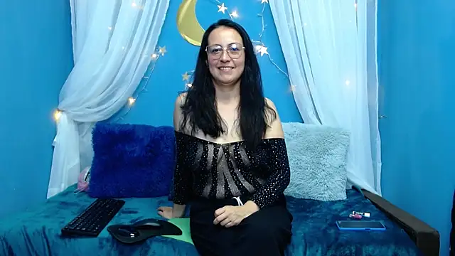 Lauryn Jones online show from 27, 11, 2025