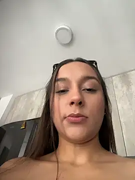 Snapshot of Brunettecollins05 chatting on 21, 7, 2026 Brunettecollins05 online show from 21, 7, 2026