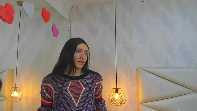 laurettedela rouse online show from 7, 11, 2025