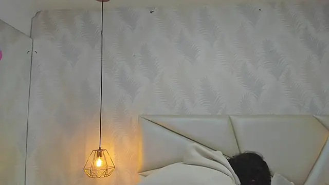 laurettedela rouse online show from 12, 11, 2025