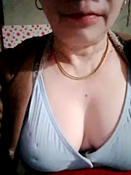 small-house123 online show from 5, 2, 2026