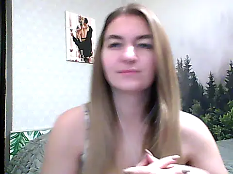 Snapshot of CandyOLimeX chatting on 9, 11, 2025 CandyOLimeX online show from 9, 11, 2025