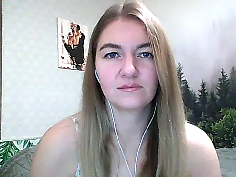 Snapshot of CandyOLimeX chatting on 12, 11, 2025 CandyOLimeX online show from 12, 11, 2025