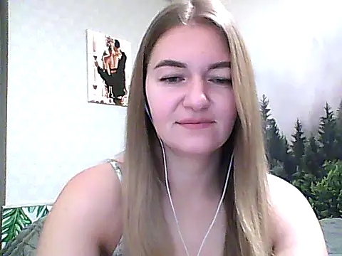 Snapshot of CandyOLimeX chatting on 16, 11, 2025 CandyOLimeX online show from 16, 11, 2025