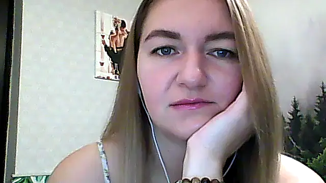 Snapshot of CandyOLimeX chatting on 24, 11, 2025 CandyOLimeX online show from 24, 11, 2025