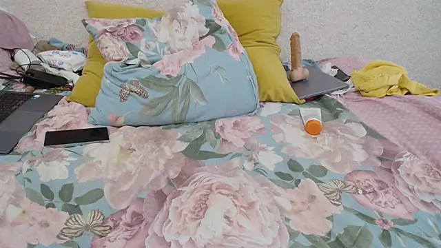 ksenia 444 online show from 7, 2, 2026