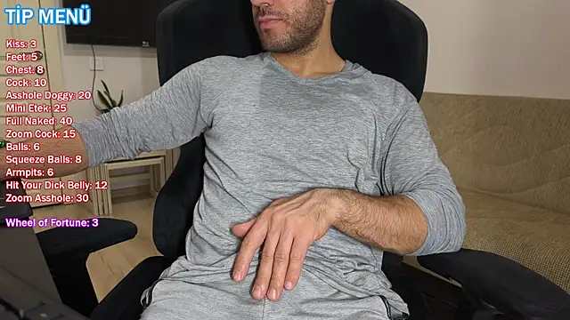 Snapshot of gizemllixxx chatting on 8, 11, 2025 gizemllixxx online show from 8, 11, 2025