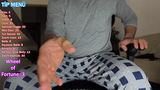 Snapshot of gizemllixxx chatting on 20, 11, 2025 gizemllixxx online show from 20, 11, 2025