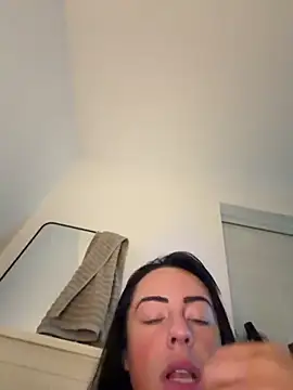 Snapshot of Bethrae25 chatting on 7, 5, 2026 Bethrae25 online show from 7, 5, 2026