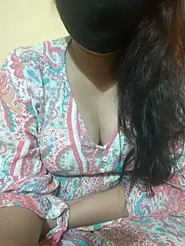 mouni499 online show from 26, 4, 2026