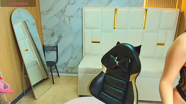 gabriella storm tf online show from 24, 4, 2026