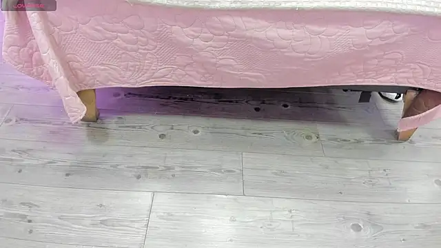 kendra london online show from 24, 11, 2025