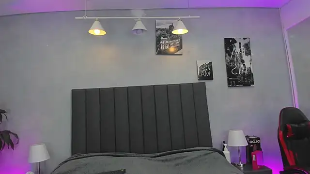 kendra london online show from 23, 4, 2026