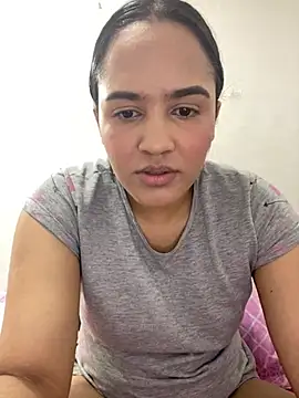 Ivy 08 online show from 19, 7, 2026