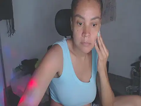 shayna cute online show from 30, 5, 2026