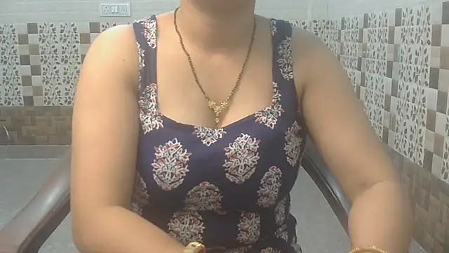 Snapshot of Sneha_lovely01 chatting on 23, 5, 2026 Sneha lovely01 online show from 23, 5, 2026