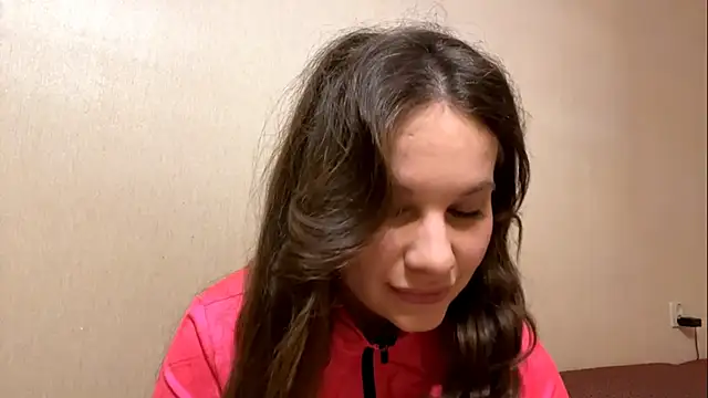 Luna Blossom online show from 6, 11, 2025