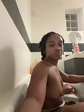 Snapshot of duoenfolie chatting on 19, 3, 2026 duoenfolie online show from 19, 3, 2026