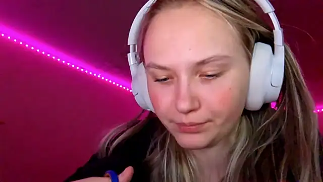 KarinRobertson online show from 20, 12, 2025