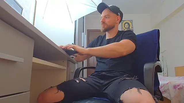 Ryanstone  online show from 21, 5, 2026