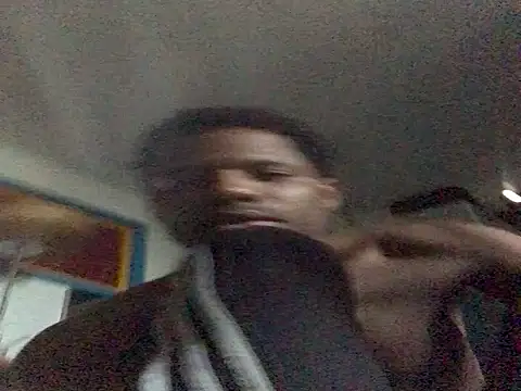 Snapshot of Angel23cm1 chatting on 14, 11, 2025 Angel23cm1 online show from 14, 11, 2025