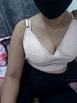 Aarti909090 online show from 25, 3, 2026