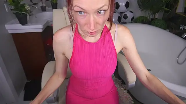 AmiraGoldd online show from 22, 7, 2026