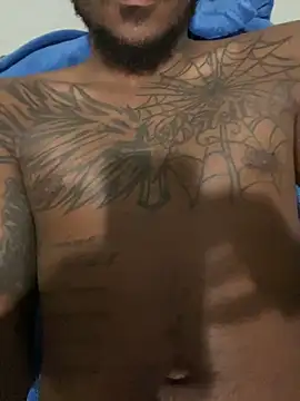 Snapshot of youngbull_dada chatting on 1, 12, 2025 youngbull dada online show from 1, 12, 2025