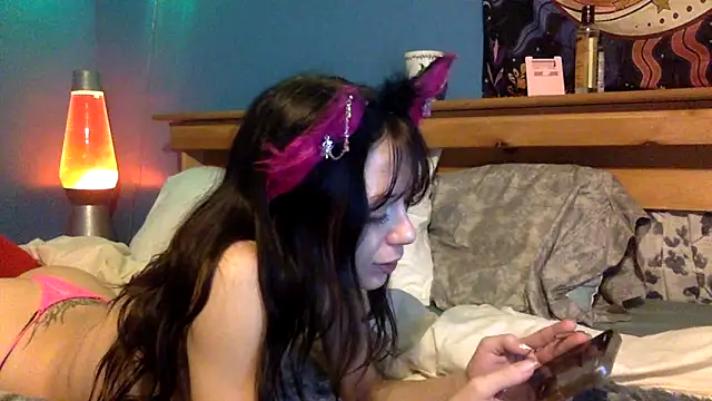 kittenkisses3 online show from 9, 11, 2025