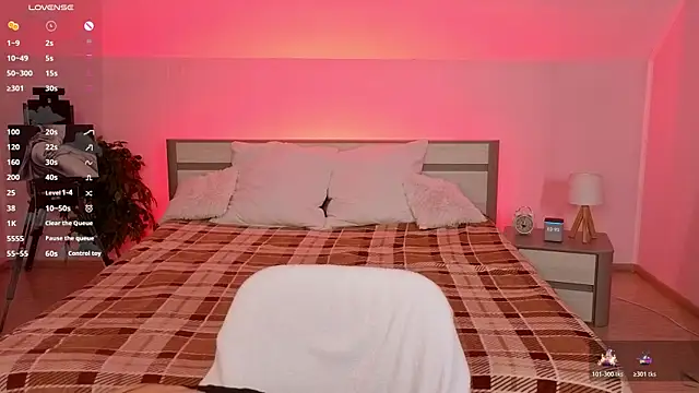 WICKEDEMBER online show from 25, 4, 2026